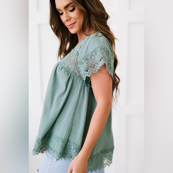 Summers Changing Lace Square Neck Blouse - Picture 3 of 3